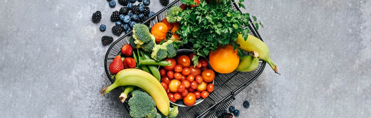  Las frutas y verduras son importantes para tener una alimentación balanceada. 