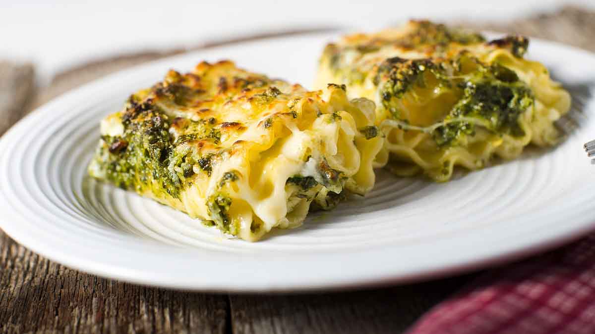Lasaña con un tipo de pesto clásico, el genovés. Lasaña con un tipo de pesto clásico, el genovés.