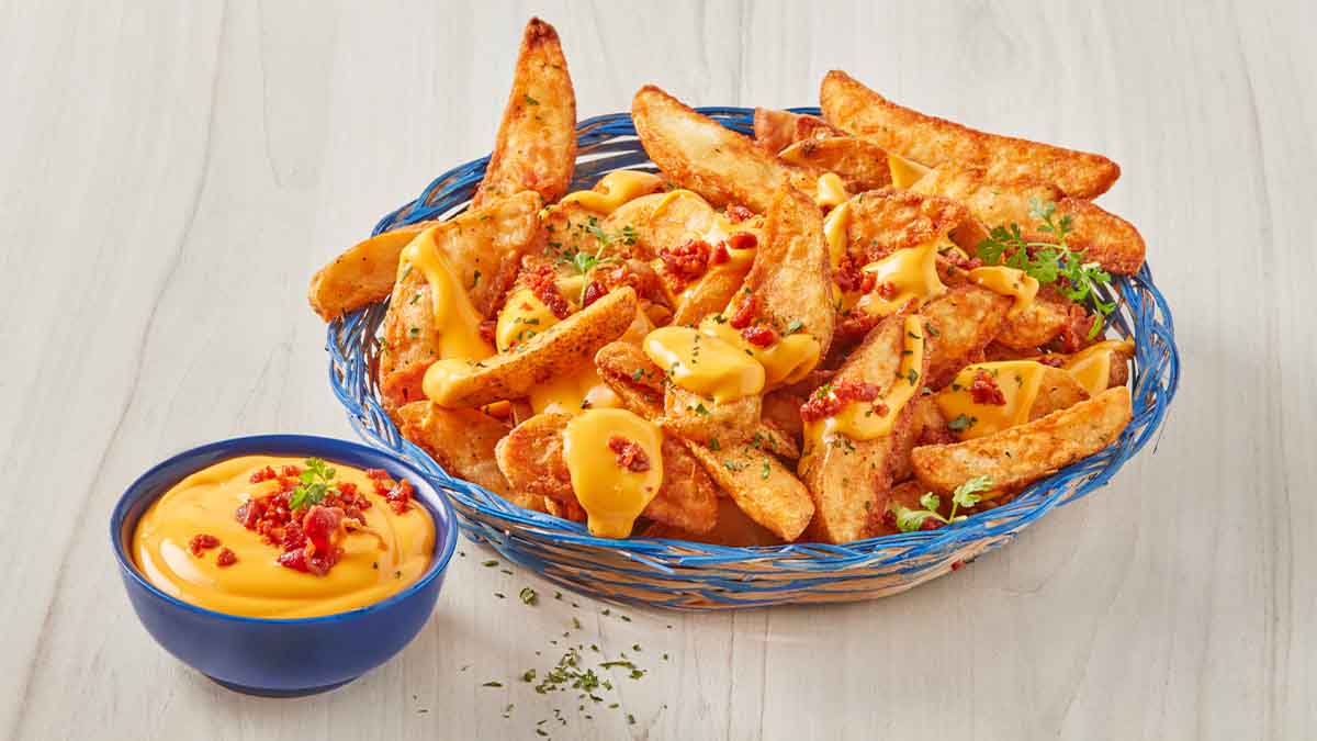 Plato con papas fritas Plato con papas fritas
