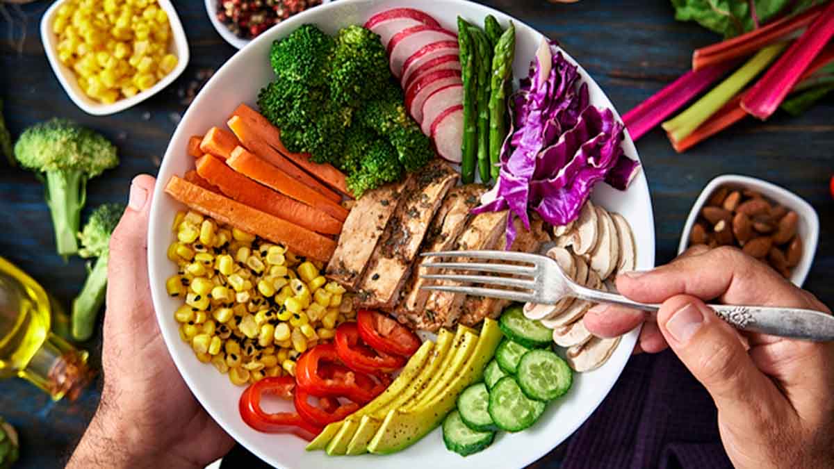 Plato de comida con verdura Plato de comida con verdura
