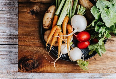 Verduras frescas que se usan con frecuencia en la comida de Vietnam. Verduras frescas que se usan con frecuencia en la comida de Vietnam.
