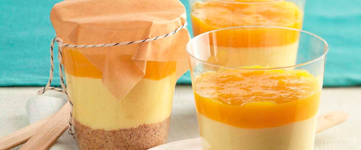 Vasitos de cheesecake de mango