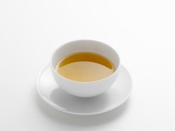 Copa de té de piña con todos los beneficios.
