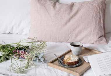 Desayuno sorpresa en la cama  