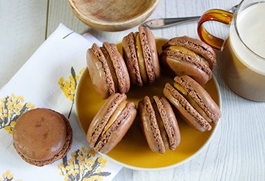 Macarons de chocolate y arequipe  