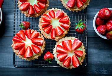 Pasteles de fresa, un postre frío balanceado