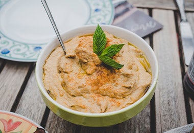 Un hummus, perfecto para los snacks saludables