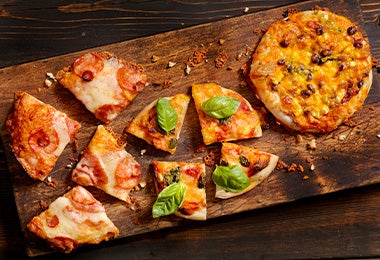 Hay algunos tipos de pizzas que se alejan de los ingredientes tradicionales. 