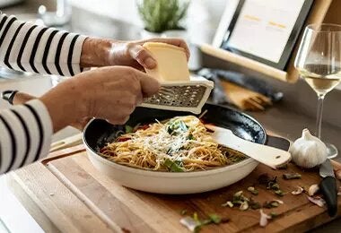 Pasta con queso parmesano