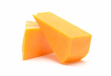 El queso no es consumido por los veganos ni algunos vegetarianos.
