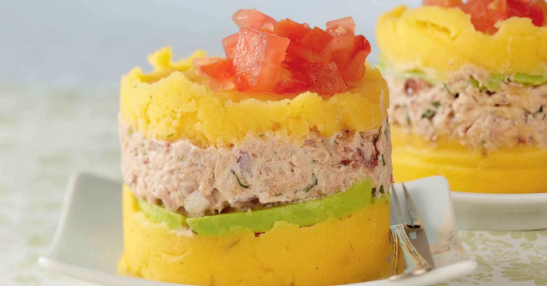 Receta de causa limeña de atún ¡pruébala! | Recetas Nestlé