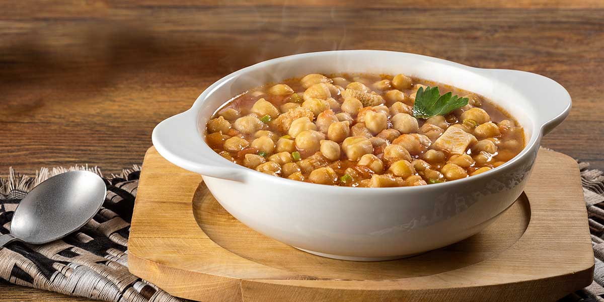 Garbanzos con callo y vegetales