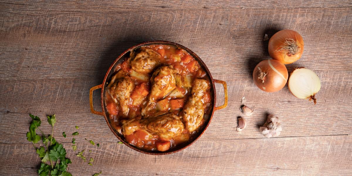 pollo guisado con verduras