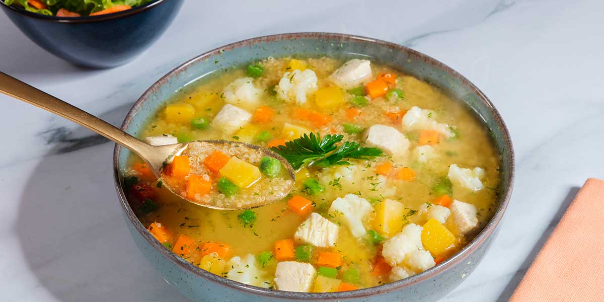 Sopa de pollo con quinua y verduras Recetas Nestlé Recetas Nestlé