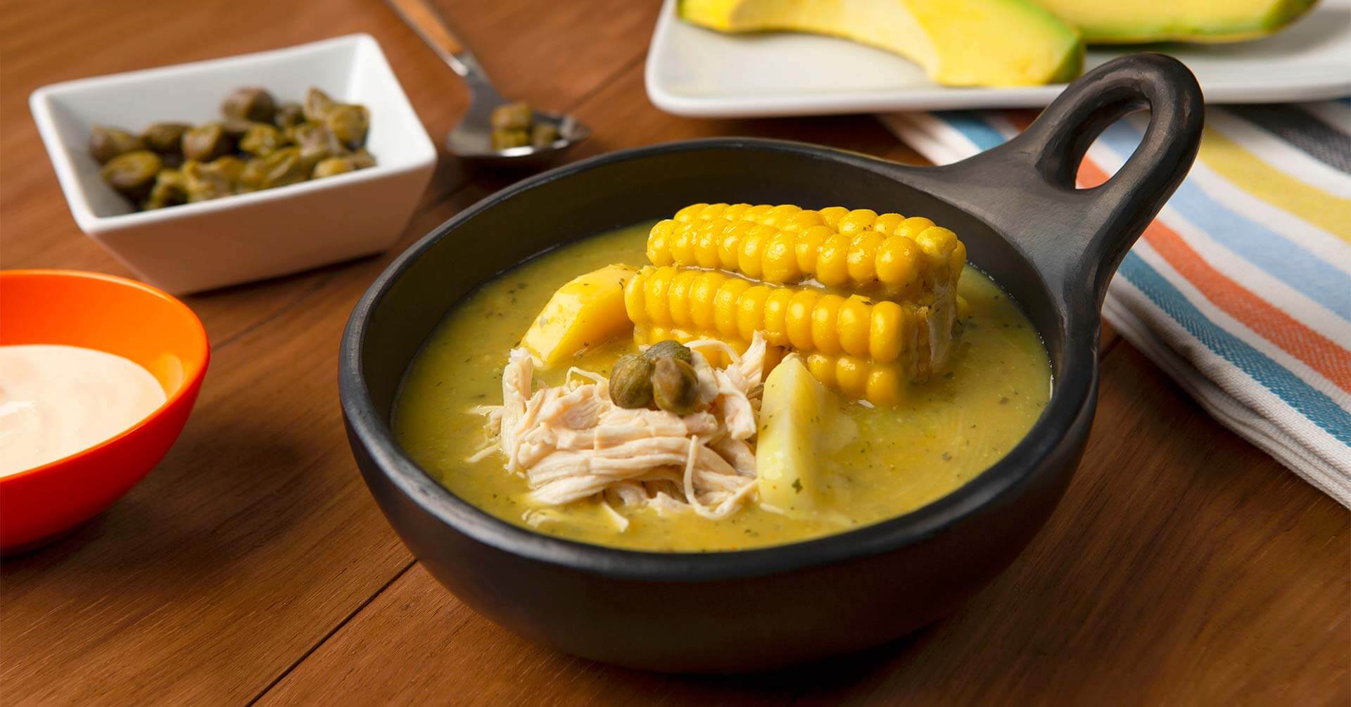 Receta de Ajiaco Santafereño con pollo desmechado y alcaparras
