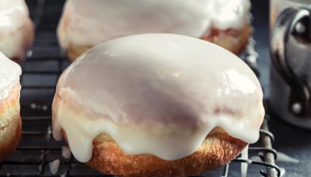 Donas con glaseado blanco 