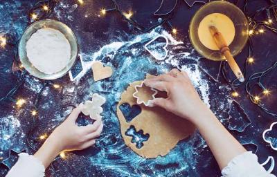 Los cortadores en formas de figuras son utensilios de repostería muy útiles
