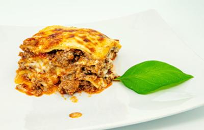 Para hacer lasaña se necesita un buen ragú. Para hacer lasaña se necesita un buen ragú.