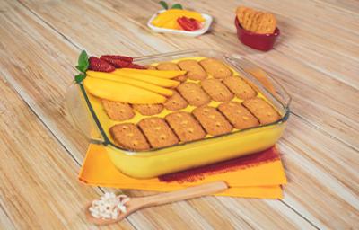 Entre las recetas con mango es muy común hallar postres, como una mousse. Una mousse de mango con galletas, una receta de postre deliciosa.