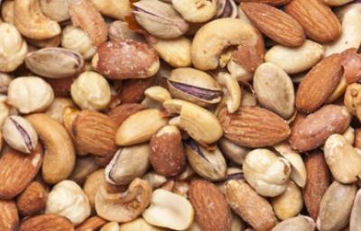 Mezcla de frutos secos que incluye marañones, almendras, pistachos y avellanas, opción para recetas y snack