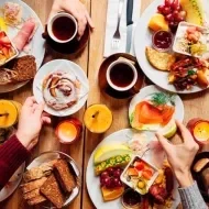 Desayuno sorpresa de celebración 