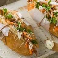 Un bahn mi, típico de la comida de Vietnam.