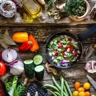 Mesa con variedad de vegetales