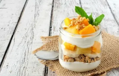 Parfait de mango y cereal