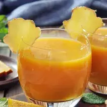Receta fácil y rápida de batido de naranja, ahuyama y jengibre