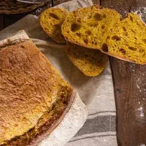 Receta de pan con cúrcuma y jengibre