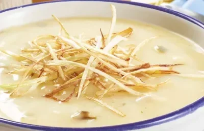 CREMA DE POLLO Y CEBOLLITAS CREMA DE POLLO Y CEBOLLITAS