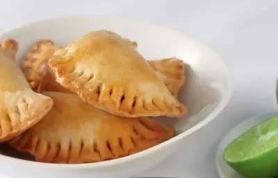 EMPANADITAS ARGENTINAS DE CARNE AL HORNO