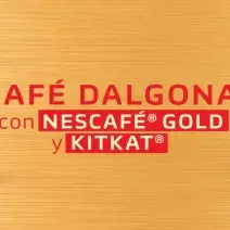 Café dalgona con NESCAFÉ® GOLD y KIT KAT®