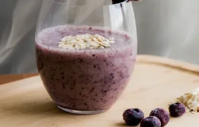 Batido cremoso de uva y SVELTY®