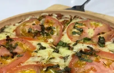 Pizza de tallos brócoli Pizza de tallos brócoli