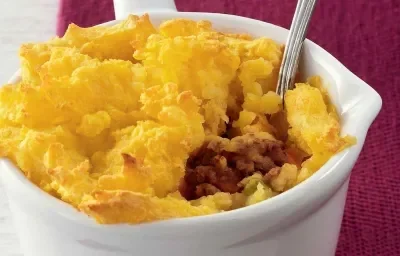 PASTEL DE CARNE CON PURÉ DE PAPITA CRIOLLA
