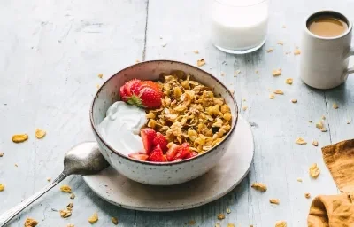 Gluten-Free CORN FLAKES® Berry Oatmeal Muesli Gluten-Free CORN FLAKES® Berry Oatmeal Muesli