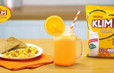 Batido sensacional de naranja, zanahoria Batido sensacional de naranja, zanahoria