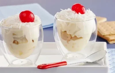 Postre fácil de piña y cereza Postre fácil de piña y cereza