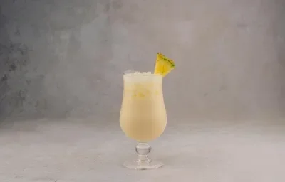 Batido de fruta, panela y SVELTY® Batido de fruta, panela y SVELTY®