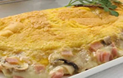 OMELETTE DE JAMÓN Y CHAMPIÑONES