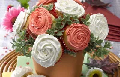 Cupcakes Rellenos con Manjar Cupcakes Rellenos con Manjar