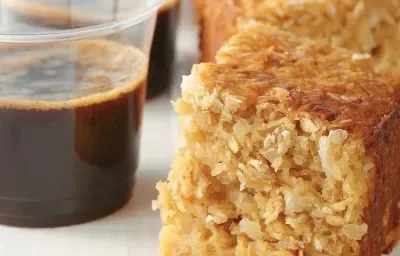 TORTA DE COC0, AVENA Y RON TORTA DE COC0, AVENA Y RON