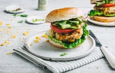 GLUTEN-FREE ITALIAN CHICKEN BURGER GLUTEN-FREE ITALIAN CHICKEN BURGER