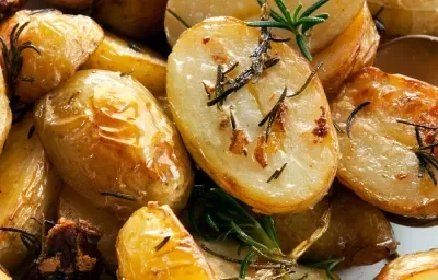 Papas con romero Papas con romero
