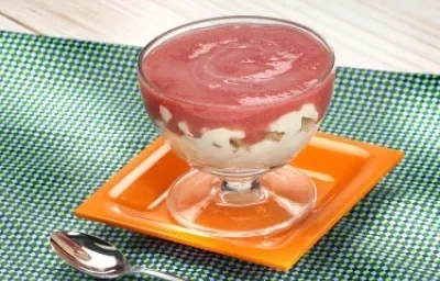 Delicia de guayaba y queso con NUTREN® Senior