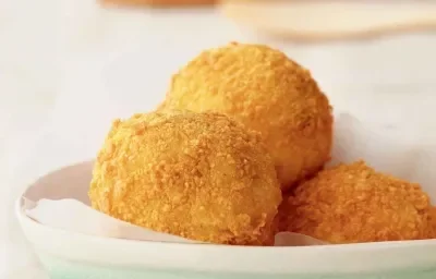 CROQUETAS DE PAPA Y ATÚN CROQUETAS DE PAPA Y ATÚN