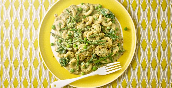 Pasta cremosa al pesto vegano