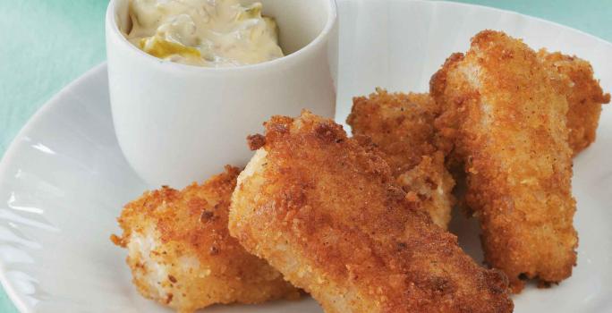 DEDITOS DE RÓBALO APANADOS CON DOS SALSAS