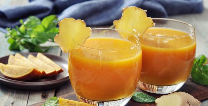 Receta fácil y rápida de batido de naranja, ahuyama y jengibre